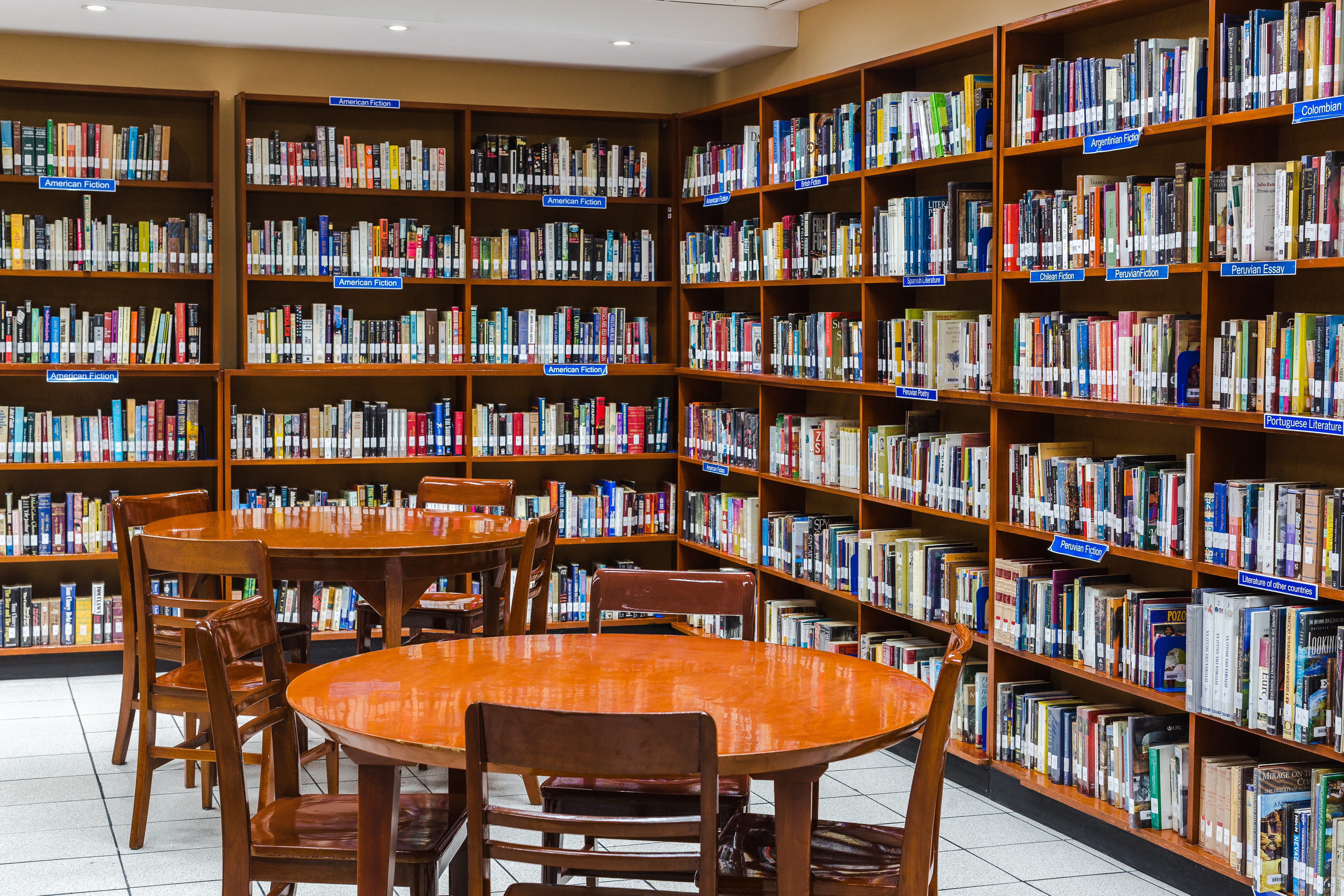 Biblioteca Miraflores 3